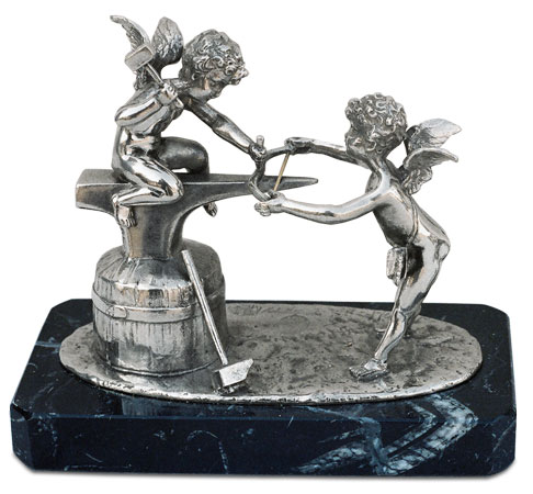 Couple of craftsman angels on marmle base, grey and black, Pewter / Britannia Metal and Marble, cm 14x7x12