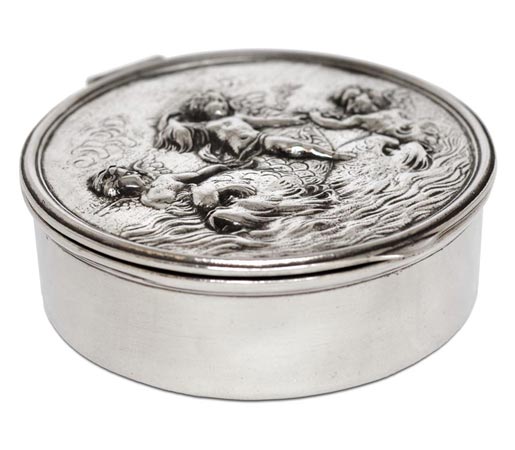 Round box - cherubs and dolphins, grey, Pewter / Britannia Metal, cm Ø 10,5
