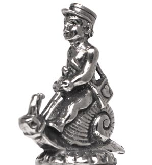 Postman on snail statuette, grey, Pewter, cm h 3,8