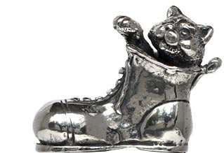Estatuilla - gatito en la bota, gris, Estaño / Britannia Metal, cm h 2,5