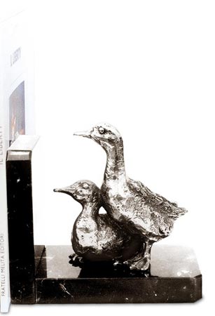 Bookend - gooses, grey and black, Pewter / Britannia Metal and Marble, cm 14,5 x  8 x 13,5 right