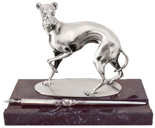 Stifthalter auf Marmor - Windhund, Grau, Zinn / Britannia Metal, cm 19x10,5x14