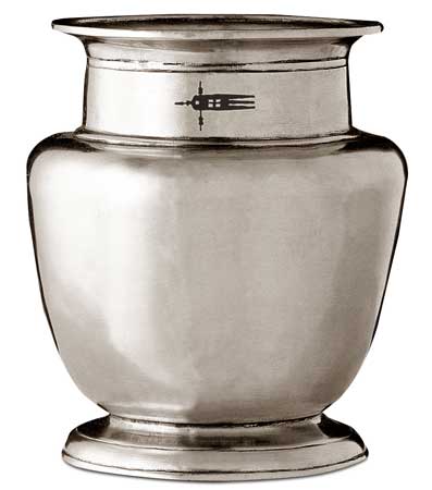 personalized rimmed vase