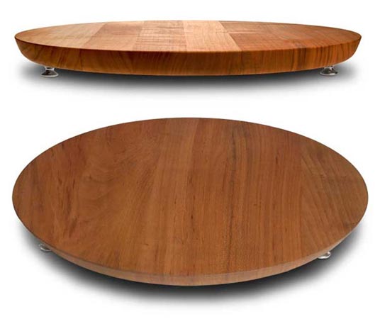 Tagliere in legno (ciliegio), grigio e rosso, Metallo (Peltro) e Legno, cm Ø 39,5 x h 2,6