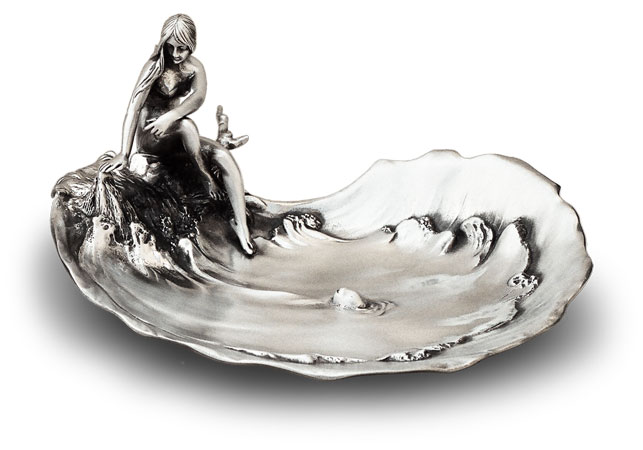 Plateau à bijoux - femme au bord de l'étang, gris, étain / Britannia Metal, cm 21,5 x 18 x h 9