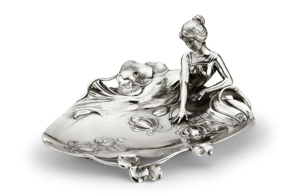 Plateau à bijoux - femme aux nénuphars, gris, étain / Britannia Metal, cm 26 x 19 x h 11