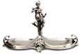 table centerpiece - sitting woman holding a bouquet of flowers   cm 44,5 x 19 x h 26